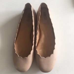Born Scalloped Leather Ballet Flats